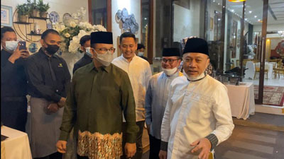 Anies dan Zulkifli Hasan Bertemu Malam-malam, Bahas Apa?